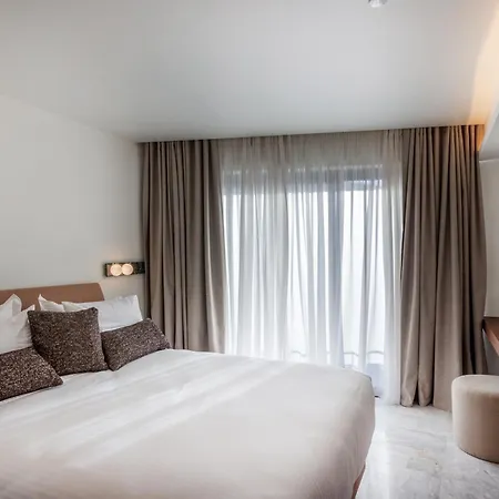 L'avventura Hotell